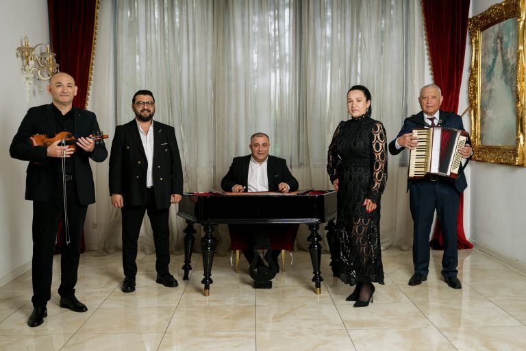 Taraf Mugur Borcea — fotografia 1